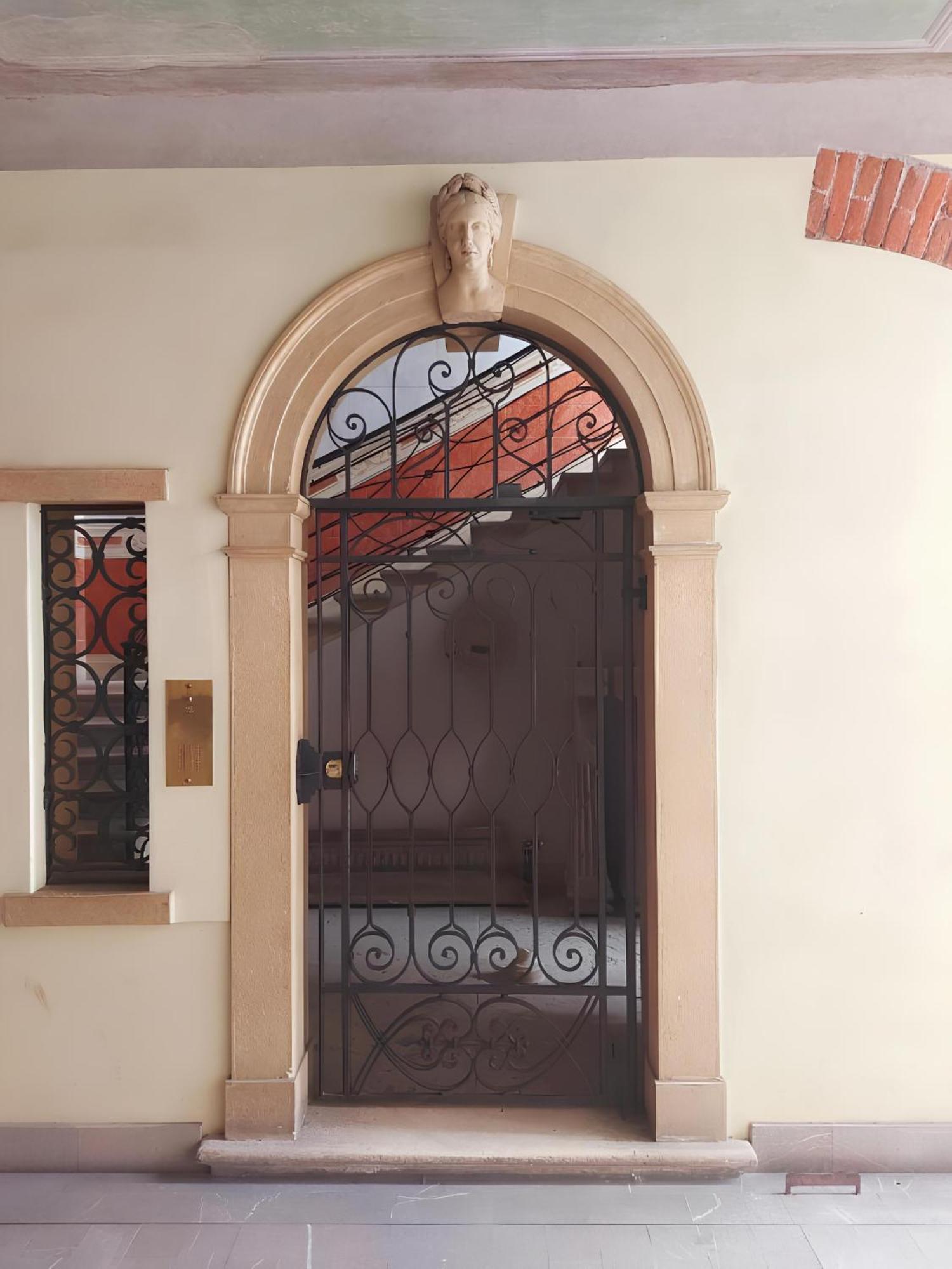 Elle Palace - Simply Elegant Verona Exterior photo